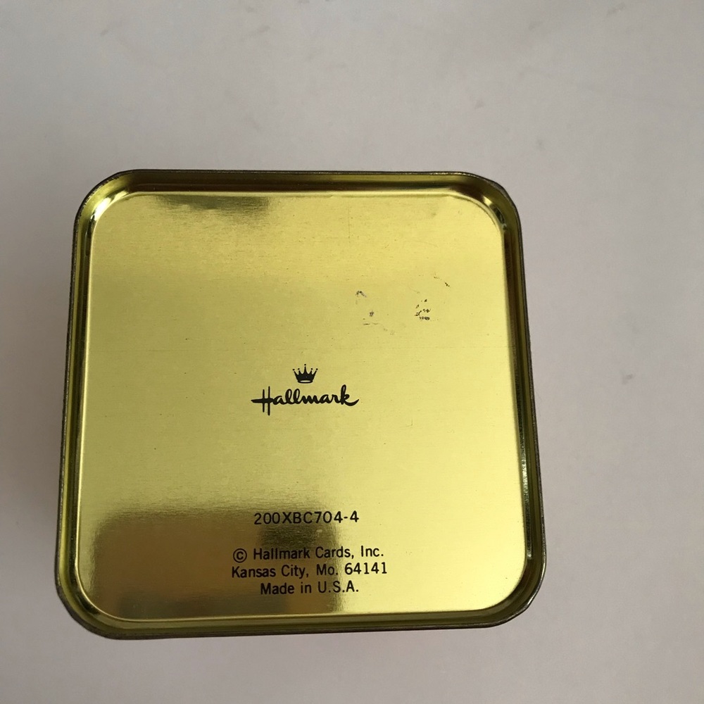 Vintage Hallmark tin coin bank/ piggy bank - Picture 6 of 7